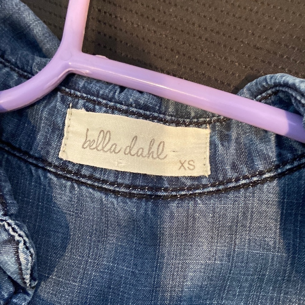 bella dahl Denim Jean top - Picture 9 of 9